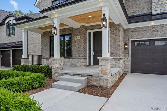 2182 Buckingham Avenue, Birmingham, MI 48009