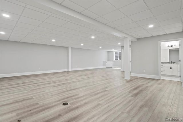 2182 Buckingham Avenue, Birmingham, MI 48009