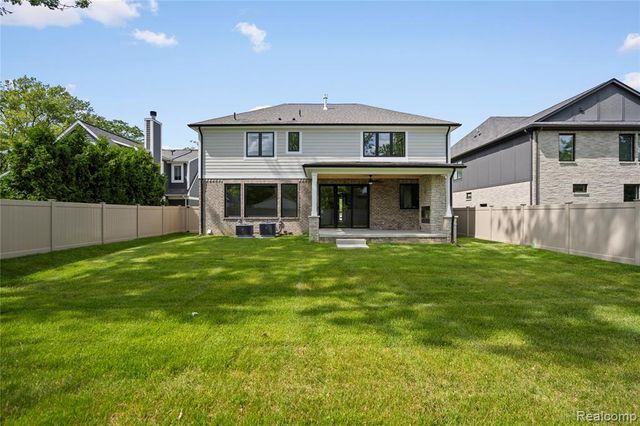 2182 Buckingham Avenue, Birmingham, MI 48009