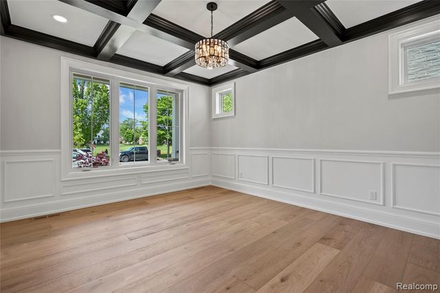 2182 Buckingham Avenue, Birmingham, MI 48009