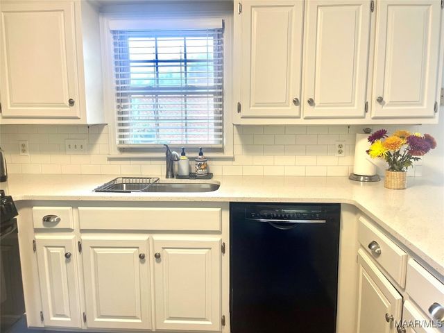 213 FOXDALE Road, Montgomery, AL 36109