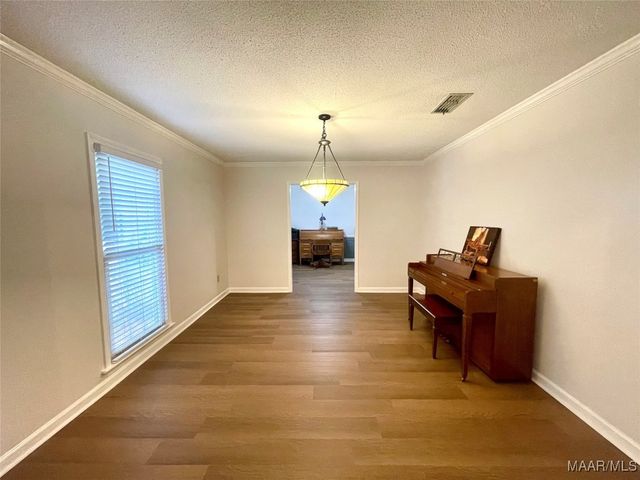 213 FOXDALE Road, Montgomery, AL 36109