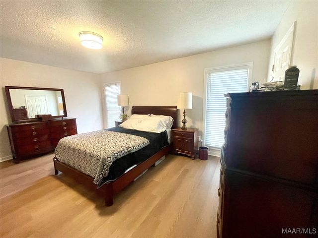 213 FOXDALE Road, Montgomery, AL 36109