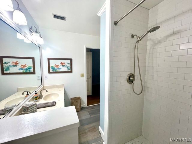 213 FOXDALE Road, Montgomery, AL 36109