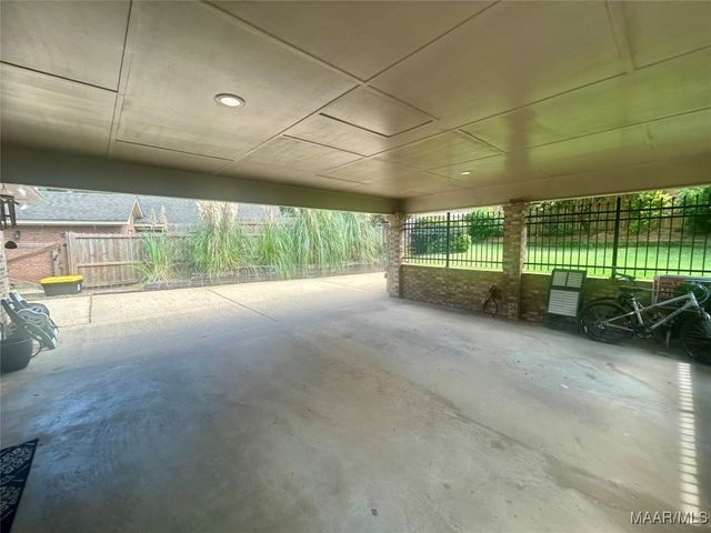 213 FOXDALE Road, Montgomery, AL 36109