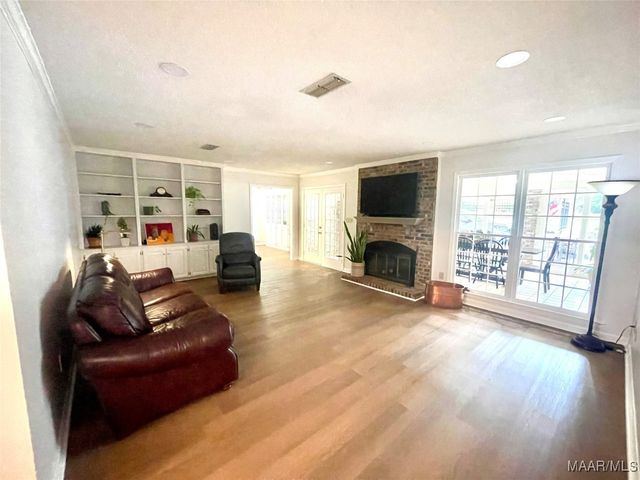 213 FOXDALE Road, Montgomery, AL 36109