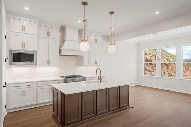 7012 Starnes Creek Blvd, Franklin, TN 37064
