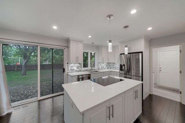 5262 Oxbow Court, Champlin, MN 55316
