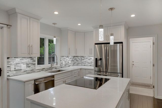 5262 Oxbow Court, Champlin, MN 55316