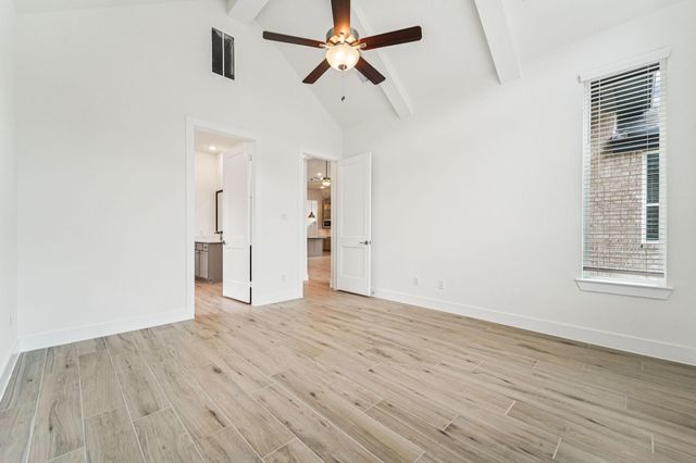 25932 N Outrider Banks, Montgomery, TX 77316