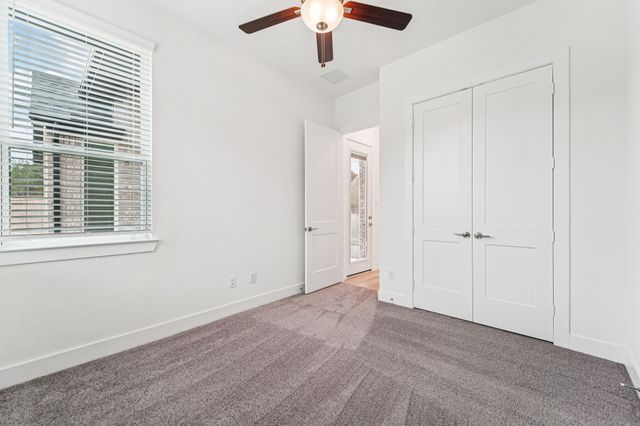 25932 N Outrider Banks, Montgomery, TX 77316