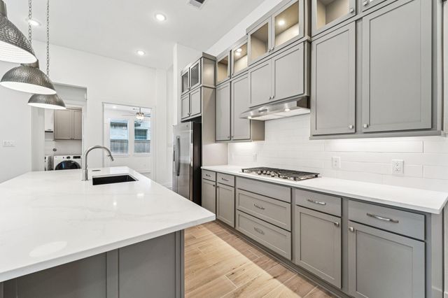 25932 N Outrider Banks, Montgomery, TX 77316