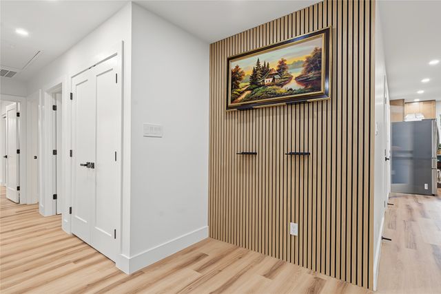 865 Peavy Road, Dallas, TX 75218