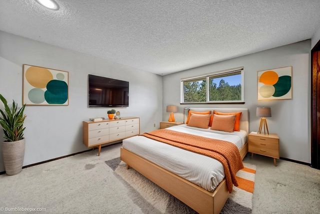 16825 E SCRIBNER Rd, Spokane, WA 99217