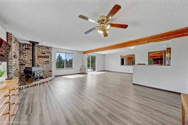 16825 E SCRIBNER Rd, Spokane, WA 99217