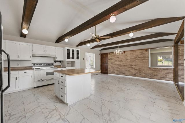 2212 Phillips Road, Huntsville, AL 35810