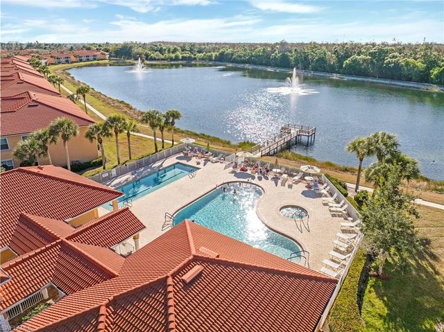 14080 Eagle Ridge Lakes DR # 201, Fort Myers, FL 33912