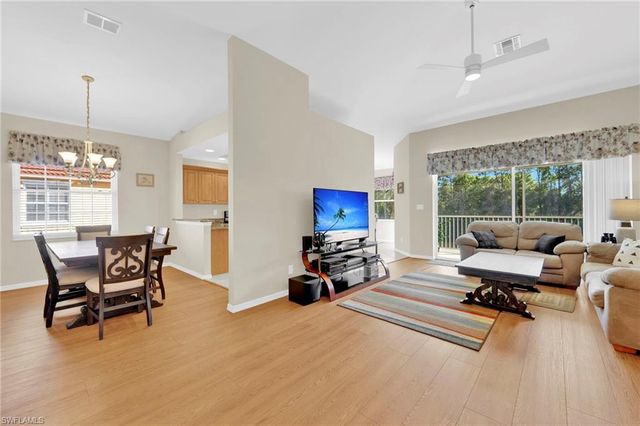 14080 Eagle Ridge Lakes DR # 201, Fort Myers, FL 33912