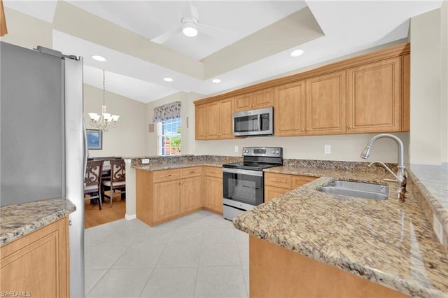 14080 Eagle Ridge Lakes DR # 201, Fort Myers, FL 33912