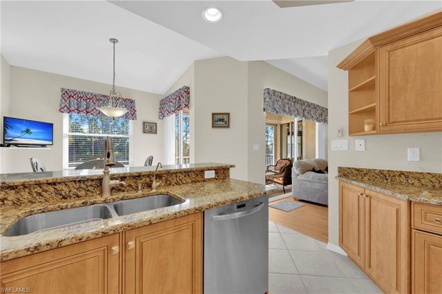 14080 Eagle Ridge Lakes DR # 201, Fort Myers, FL 33912