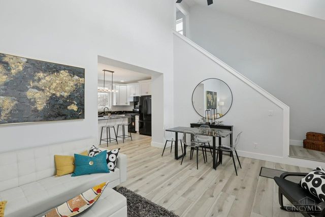 5532 Dunning Place, Cincinnati, OH 45227