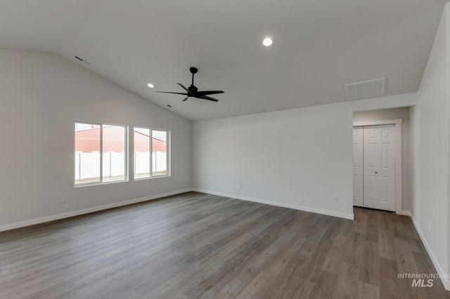 2994 E Mossy Creek Dr, Kuna, ID 83634