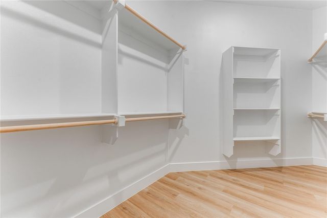 9018 S Pleasant Valley Road, Gentry, AR 72734