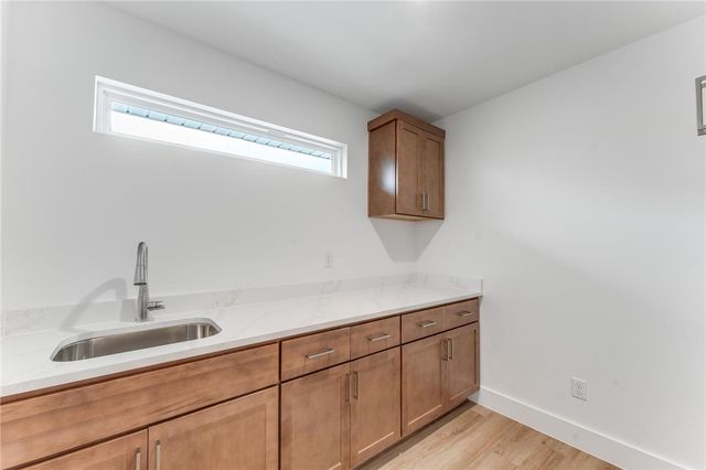 9018 S Pleasant Valley Road, Gentry, AR 72734