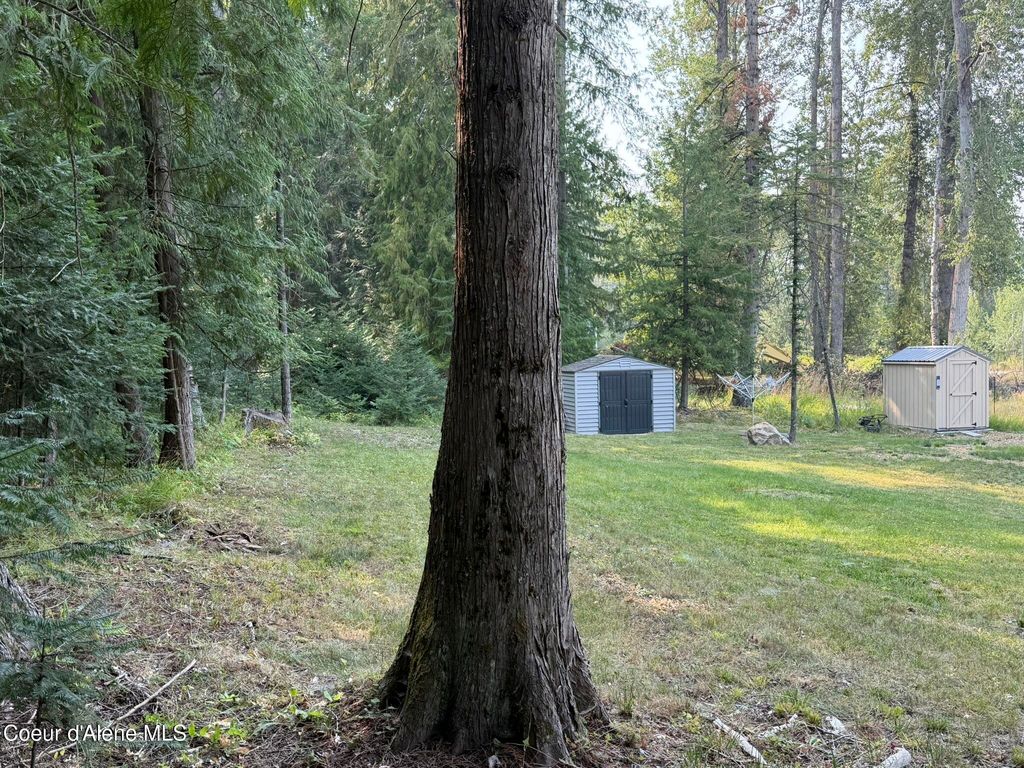 210 Cottonwood LN, Priest River, ID 83856 photo 4