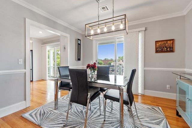 76 South Ave 201, Natick, MA 01760