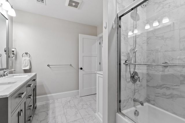 76 South Ave 201, Natick, MA 01760