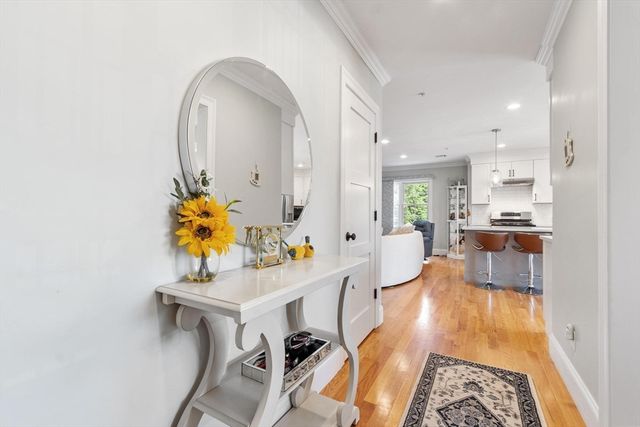76 South Ave 201, Natick, MA 01760