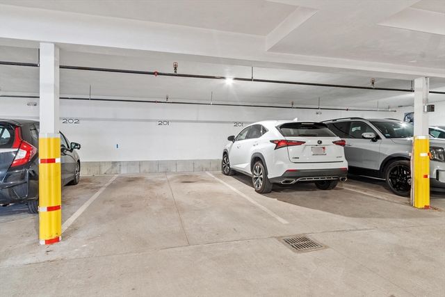 76 South Ave 201, Natick, MA 01760