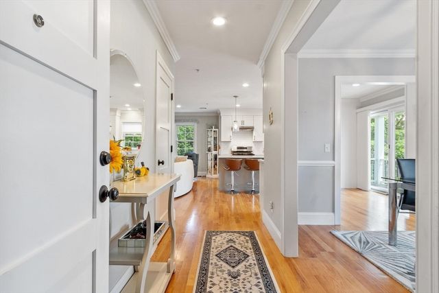 76 South Ave 201, Natick, MA 01760