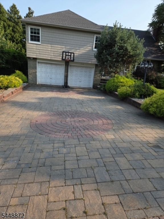 713 Roessner Dr, Union Twp., NJ 07083 — exterior