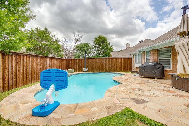 2107 Nichols Trail, Mansfield, TX 76063