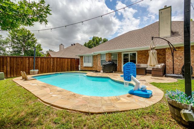 2107 Nichols Trail, Mansfield, TX 76063