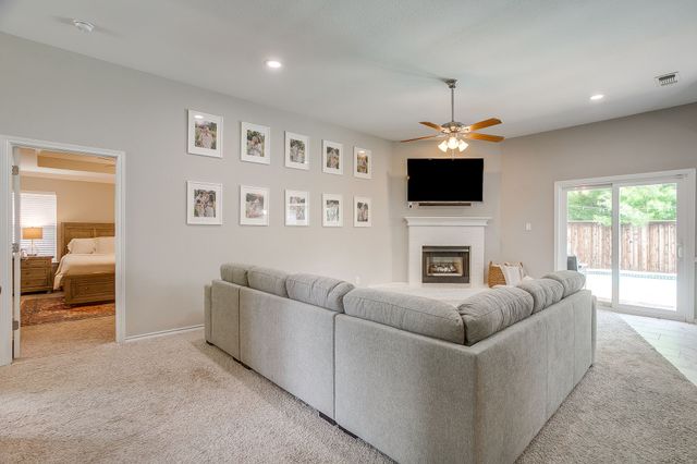 2107 Nichols Trail, Mansfield, TX 76063