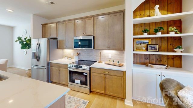 4219 S New Hope Road 6, Gastonia, NC 28056