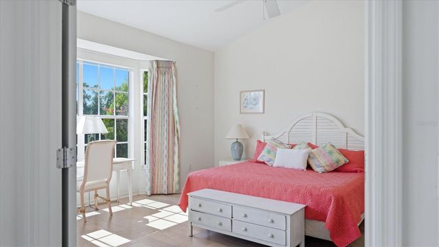 7706 WHITEBRIDGE GLEN, University Park, FL 34201