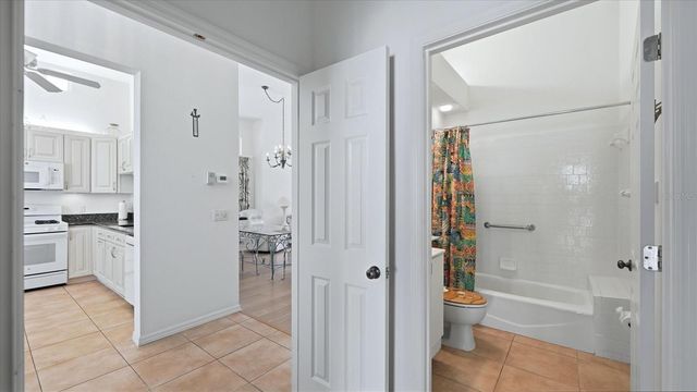7706 WHITEBRIDGE GLEN, University Park, FL 34201