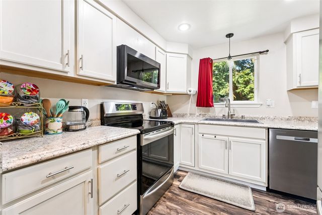 17602 154th Way SE, Yelm, WA 98597