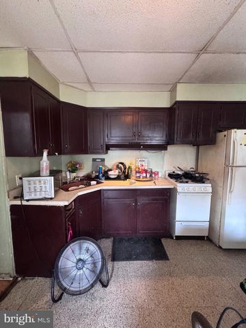2554 S SHERIDAN ST, Philadelphia, PA 19148