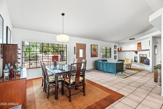 18221 N 42ND Street, Phoenix, AZ 85032