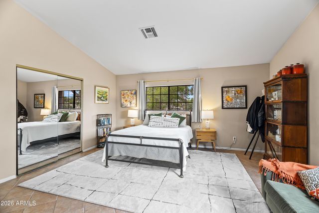 18221 N 42ND Street, Phoenix, AZ 85032