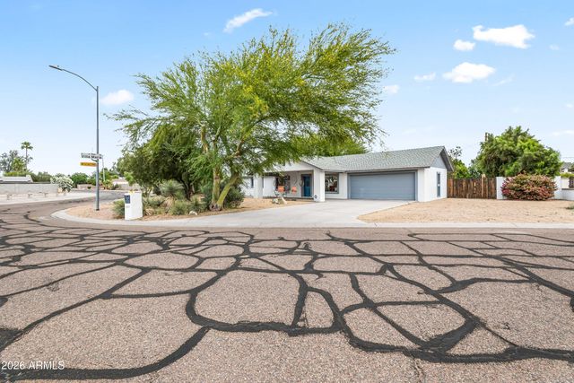 18221 N 42ND Street, Phoenix, AZ 85032