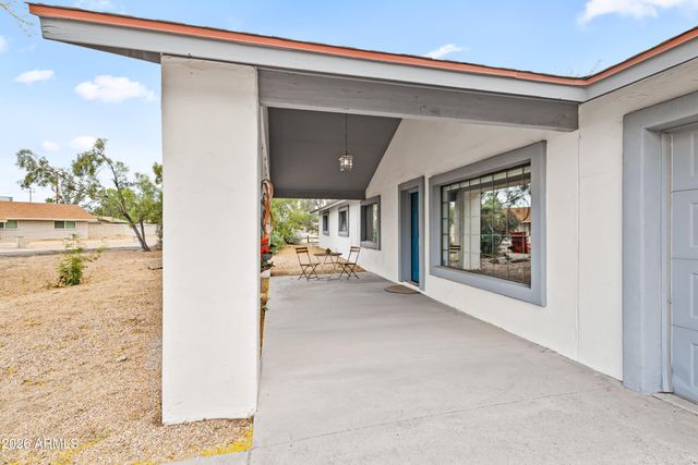 18221 N 42ND Street, Phoenix, AZ 85032