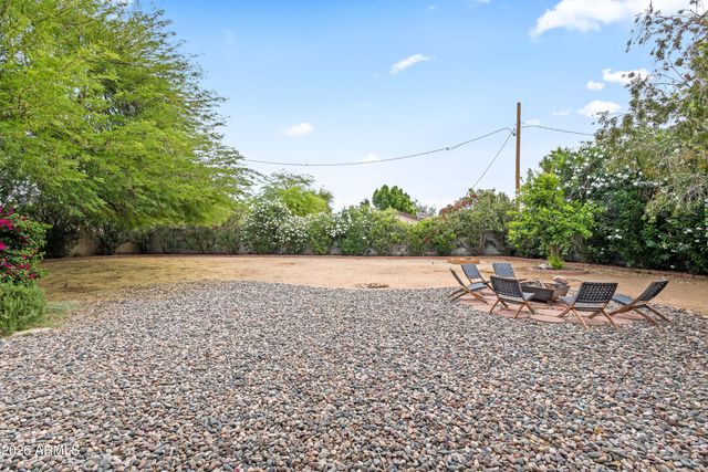 18221 N 42ND Street, Phoenix, AZ 85032