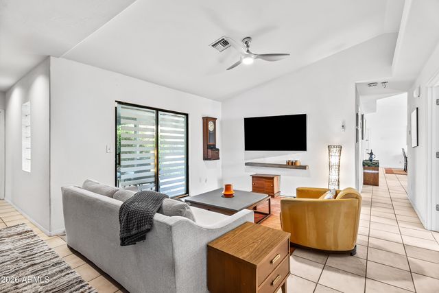 18221 N 42ND Street, Phoenix, AZ 85032