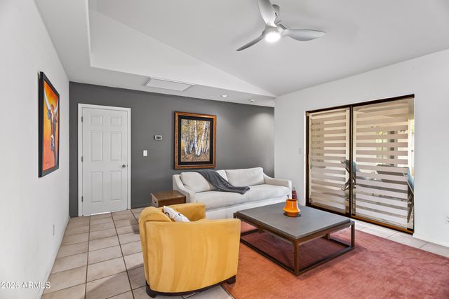 18221 N 42ND Street, Phoenix, AZ 85032